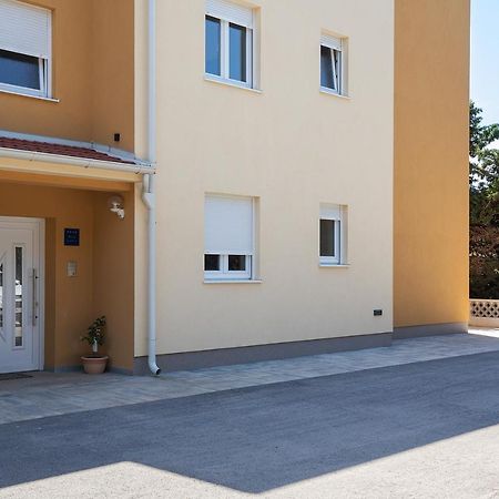 Apartment J&E Медулин Екстер'єр фото